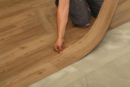Parquet, moquette ou sol PVC, chaque pi&egrave;ce demande un rev&ecirc;tement de sol adapt&eacute;